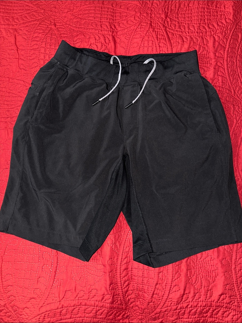 Men's Black Lululemon  Shorts size medium